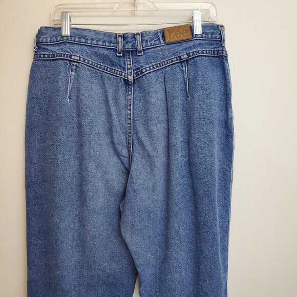 Vintage Lee baggy fit high waisted jeans with jeweled button - Picture 10 of 12